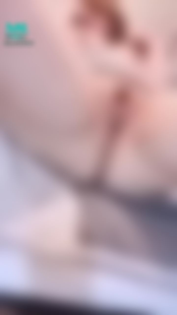 nanalittlepupy : 三點全露掰開肉穴….好色好淫蕩…姐姐要你插進來啊