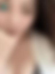 stellajs : 上播前的小福利又來了🤣🤣
#葡萄 #蕾絲內衣