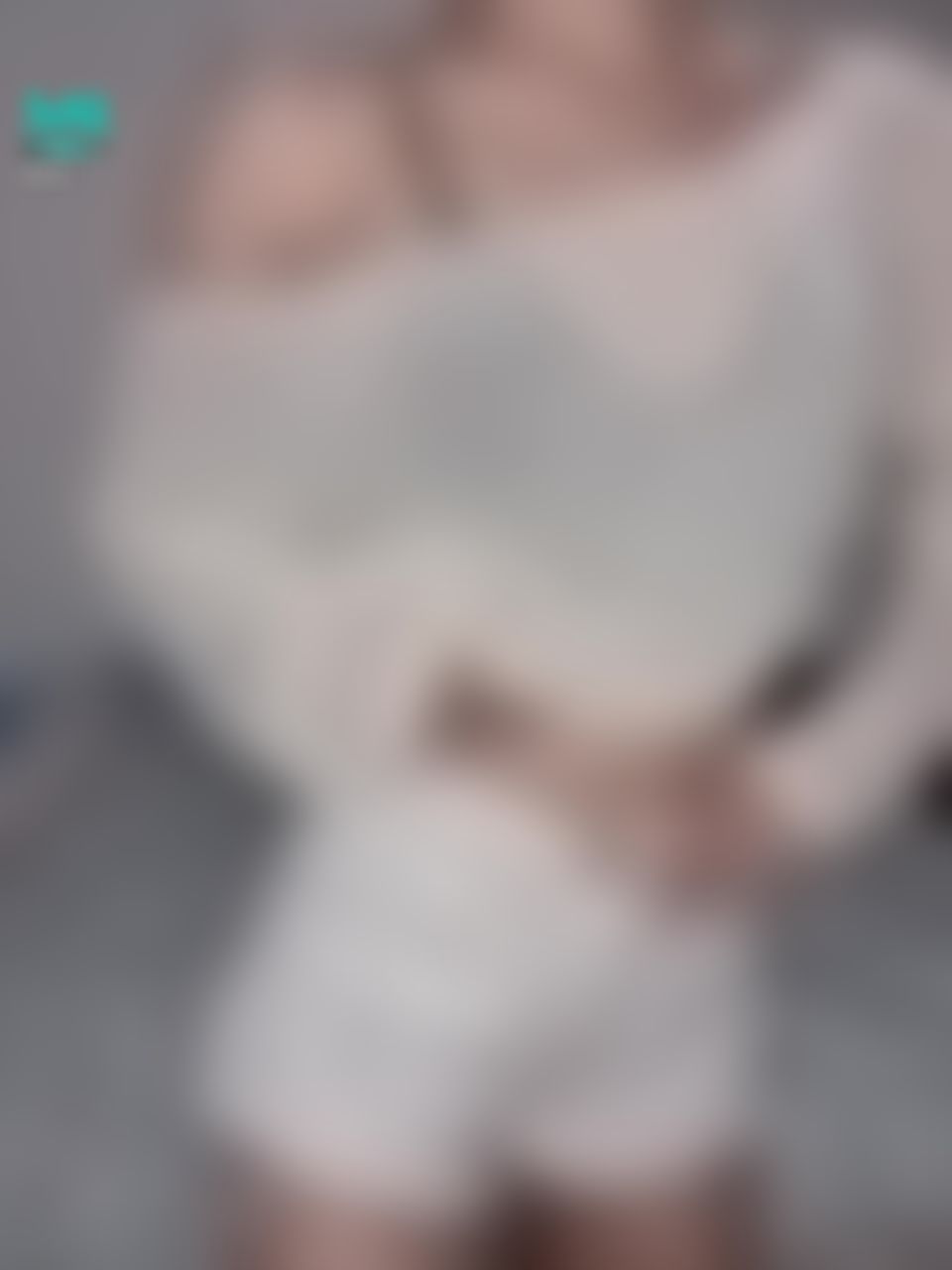 giajs : 今天是難得的一整套內衣內褲😳難得穿這麼美的內衣褲～你喜歡嗎❤️
我也不會說私訊解鎖的小褲褲是透紗款🤫
#禮拜三晚上10點陪我直播❤️ #私訊解鎖更辣的 #小褲褲 #蕾絲內褲 #騷 #性感 #sexy #吃飯約會 #giajs #然然