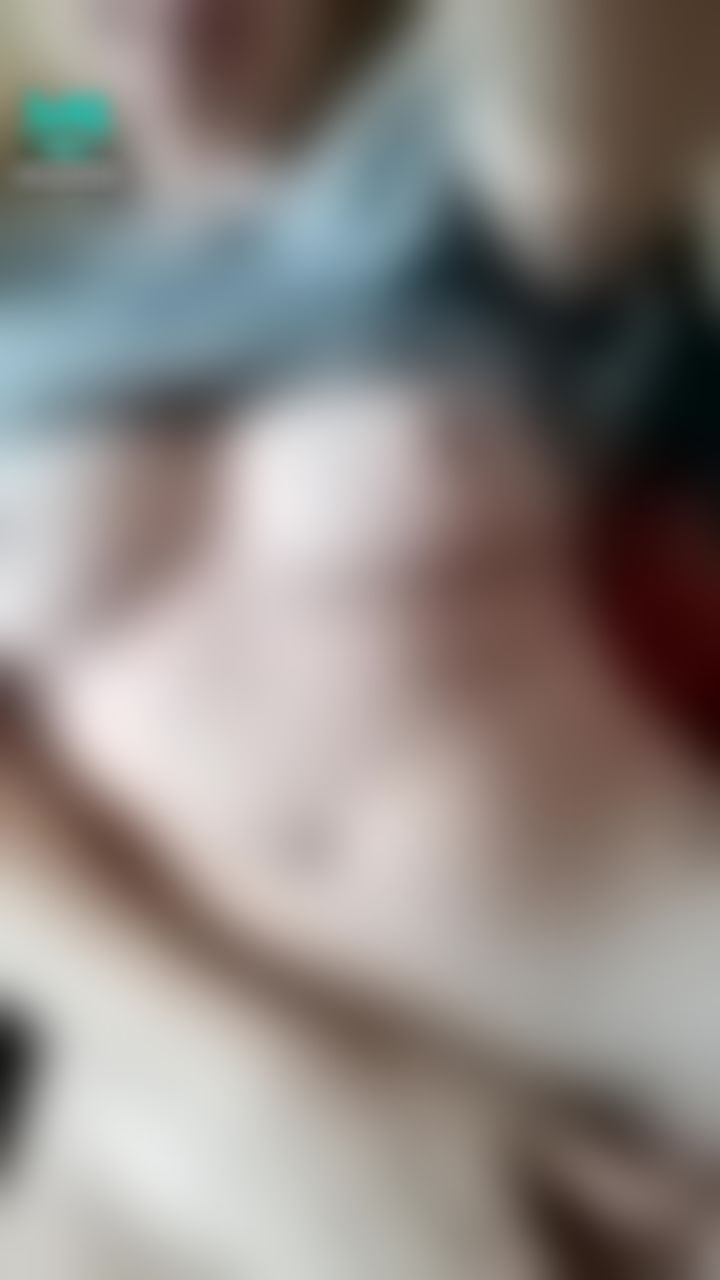 sweetleka : HAIRY PUSSY WANT PLAY🥰 SHOW YOU MY PUSSY VERY VERY CLOSE 💋🔞 WANT TO LICK?