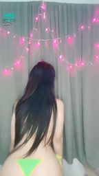 nutty : If you like ass, click to watch 🤤🍑👅 #Thai girls #ass #shape