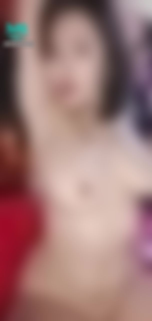 dirtymommy : lick my armpits and cum in my armpits honey