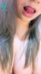 g*********a : 準備洗澡,但又想棒哥哥舔乾淨👅