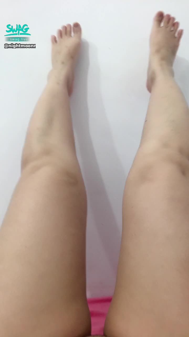  : 在家沒事來伸展腿