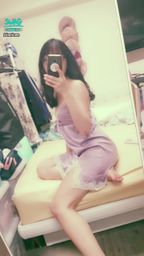 janicee : 把鏡頭移到窺視胸部的角度👀
細肩帶絲質睡衣💋
蝴蝶結與深V蕾絲🎀
silky💓
#長髮 #黑髮 #貼身 #性感 #低胸 #短裙 #長腿 #美腿 #赤腳 #裸足 #細肩帶 #乳溝 #美足 #鎖骨 #sexy #蕾絲 #指甲油 #緞面 #黑框 #粗框 #眼鏡