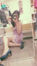 janicee : 摸摸穿著高跟鞋的美腿👠
輕薄的緞面睡衣與開衩長腿🌹
深V蕾絲的領口⭐
silky💗
#長髮 #黑髮 #貼身 #性感 #低胸 #短裙 #長腿 #美腿 #高跟鞋 #細肩帶 #乳溝 #鎖骨 #sexy #蕾絲 #指甲油 #緞面 #黑框 #粗框 #眼鏡