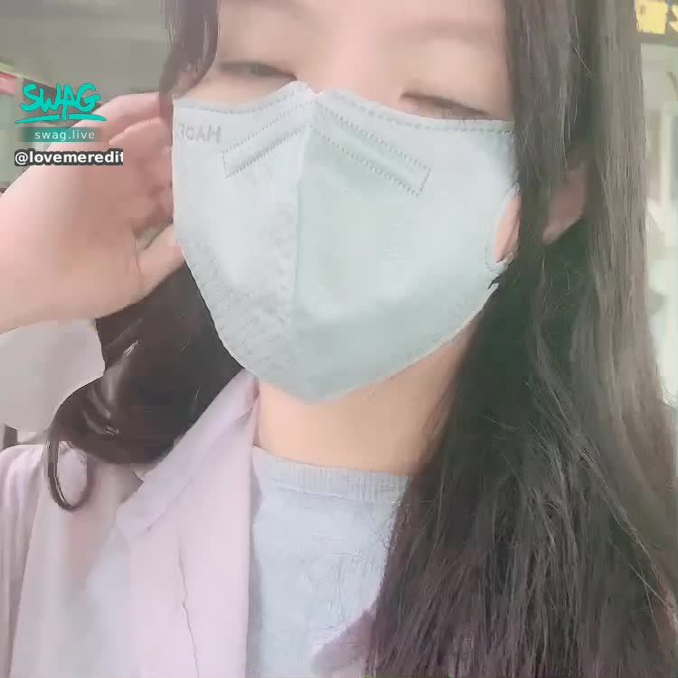 lovemeredith : 🚝
《薇薇好想有人陪，撩💦薇薇10句🉐️客製現拍片片呦》 
等捷運，月台上沒有什麼人，你看薇薇這樣的氣質小姐姐，你會不會想來找我認識呀？來濕💦我吧
🥰

🧝🏻‍♀️美騷氣息vivi的第一隻長片粉粉請享用
喜歡麻煩幫我按讚👍
https://go.swag.live/P9hksoBFhiXaYkGs8

㊙️包月vip 

💎
人生就像候車月台，有人上車，也有人下車，來來往往，你誰也抓不住！ 
🎀

20:000-22:00&早上下午不定時出沒
 送首頁指定禮物🎁得隱藏版片片
 濕訊讓你射好舒服睡😴