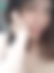 lelelina : 身邊的人確診真的太可怕..🙄️🙄️
就連我也曾經身處確診者使用過的電腦…
滑鼠…和坐過的椅子…😭😭😭😭
明天家中的小大人要首打疫苗⋯⋯
其實會擔心但也是因應措施而打…
不然誰想挨一針不必要的針劑🥲🥲
等疫情好些…
希望可以開口好好唱歌吶喊來臨吧