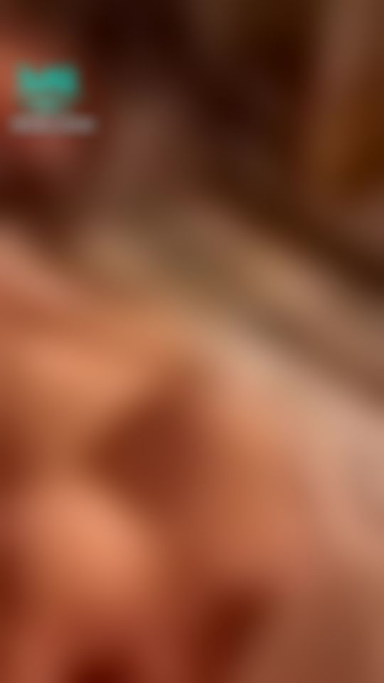 nana_loveu : 邊吃棒棒邊吃被玩弄🙈 好爽啊💦💦💦
趕快幹我哥哥！