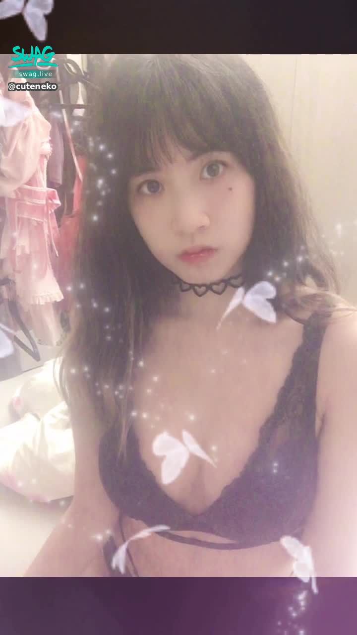 c******o : 新內衣👙喜歡嗎💕