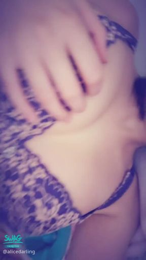 alicedarling : 胸部充滿螢幕 😍😍😍