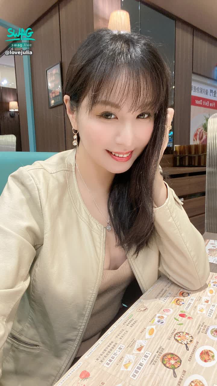  : June birthday month 🎂

6/12 birthday

I will also be in the live broadcast room, I hope everyone will accompany me through this 😊

Come to my live studio this month
Whether passing by or to see me
I wish I had a gift to celebrate my birthday 🎁

I'm not a big anchor
Conditions are not as good as others
But I work very hard to manage my live broadcast
4-8 hours a day is the norm
And the performance may be only half of others
but i don't mind
If the performance is not good, take more time to make up for it
just try harder 💪

I've spent my whole life on swag
When it's not on the air, just watch other people's live broadcasts
learn from others ❤️

But I don't know why this month's birthday is very tired
It's like everyone still can't see me
I am very sincere
As long as someone says his birthday (I will make a self-made photo card and record and sing a happy birthday song)

Although today is only 6/3
My birthday hasn't come yet
But anxiety for some reason...

- - - - - - - - - - - - - - - - - - - - - - - - - - - - - - -

Support me when you see it

thanks bro
