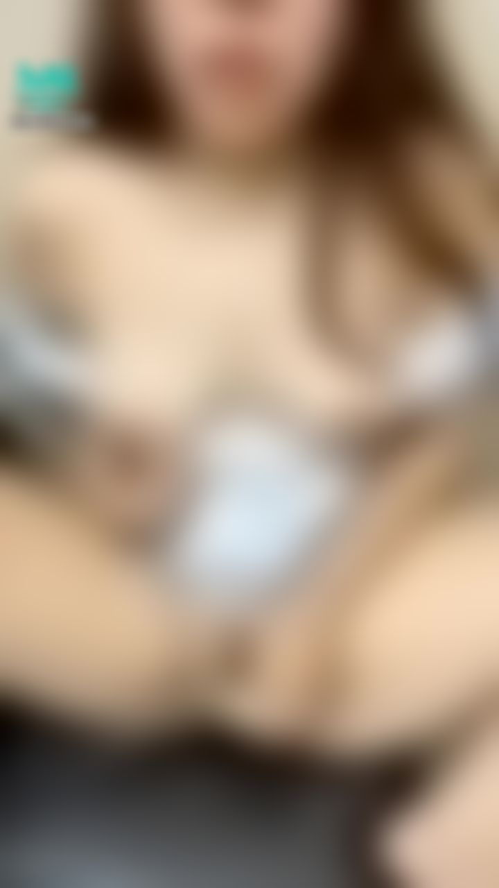 hua_063 : 三點全露被看光光了🔥🔥🔥爽到一直淫叫 停不下來….要高潮了受不了了…這小舌頭淫蕩吧🔞🔞🔞

#三點全露#騷#淫蕩