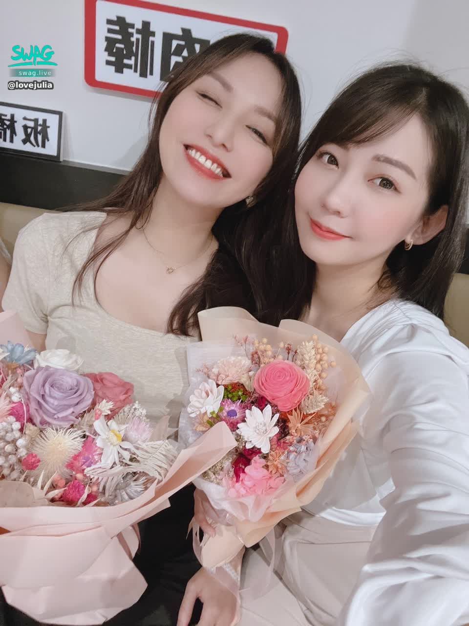 lovejulia : 再三小時就生日了🎂


可以來我直播間祝我生日快樂嗎🥺

（上面那個「肉棒」我笑了🤣🤣🤣）


#ladyyuan