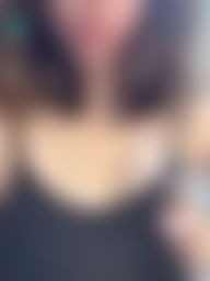 lelelina : 大熱天我只能待在冷氣房裡面耍廢追劇中…
不然出去外面我會變成一灘油花臉..🫣🫣
不要這樣嚇大家好囉😆😆😆😆