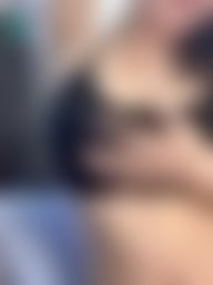 lelelina : 💕冷氣房下的產物~美美胸胸不再濕濕抖動精修版..
露出硬硬的頭頭好騷包💋💋