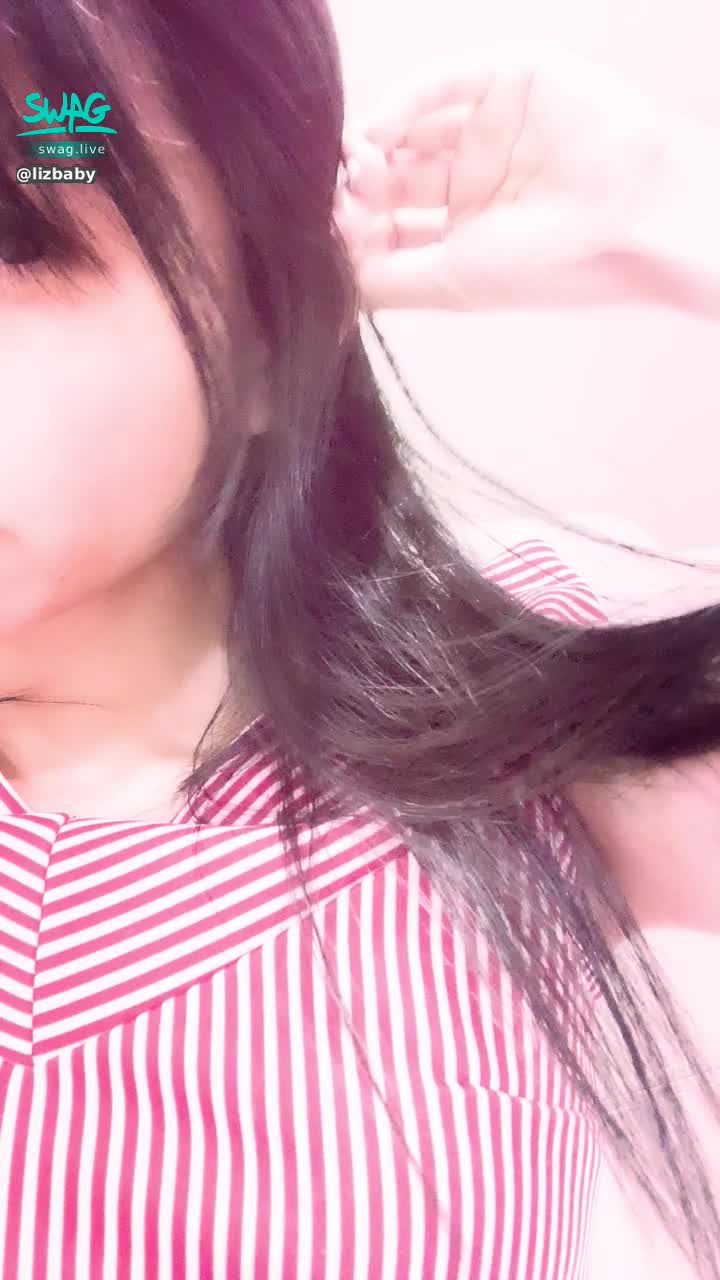  : Do guys like girls with tied hair?
#綁頭髮 #半臉 #生活