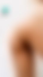 lelelina : 樂樂廁所偷偷偽後入色色姿勢⋯⋯嫩Q屁屁彈力夠🤭🤭🤭🤭