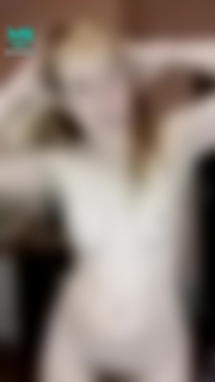 sweetleka : SEXY PUSSY SHOW, HAIRY PIE😻🔞💦 I BEND OVER FOR YOU💋😘😋