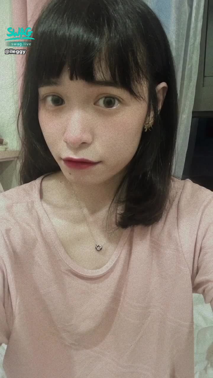  : Shorter hair, smaller breasts 🥲