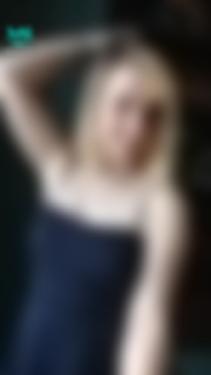 sweetleka : I AM IN CAFE SHOW YOU TITS AND MY HAIRY PUSSY😻🔞 🤯😍🍑💓