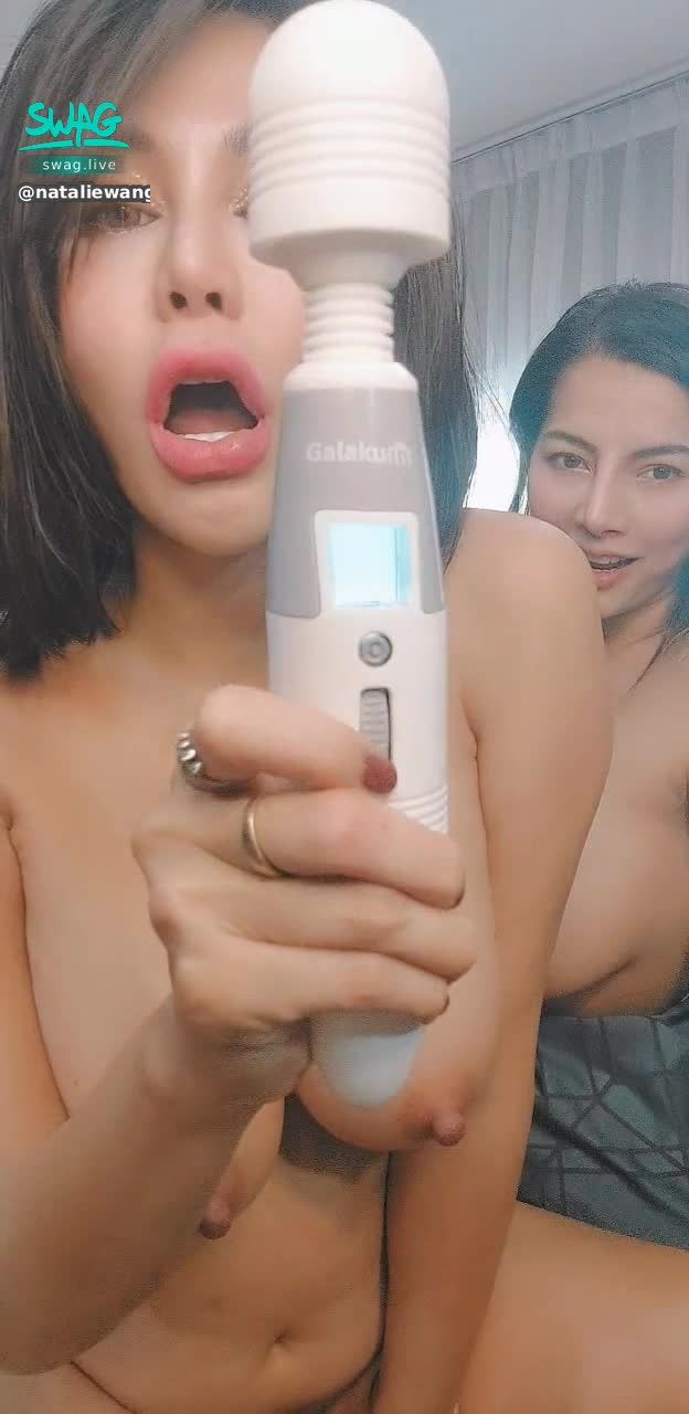 dirtymommy : Her nipples and my pussy are also doing well 🤪