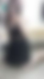 janicee : 洞洞處看到內褲了👀
肚臍也出來見客😈
內衣也露在外面😍
露出肌膚的深V鏤空💙
黑色戰袍🌹
deeply sexy💓
#長髮 #黑髮 #短裙 #sexy #睡衣 #氣質 #細肩帶 #低胸 #洋裝 #鎖骨 #深V #鏤空 #赤腳 #裸足 #美腿 #性感 #bra #肚臍