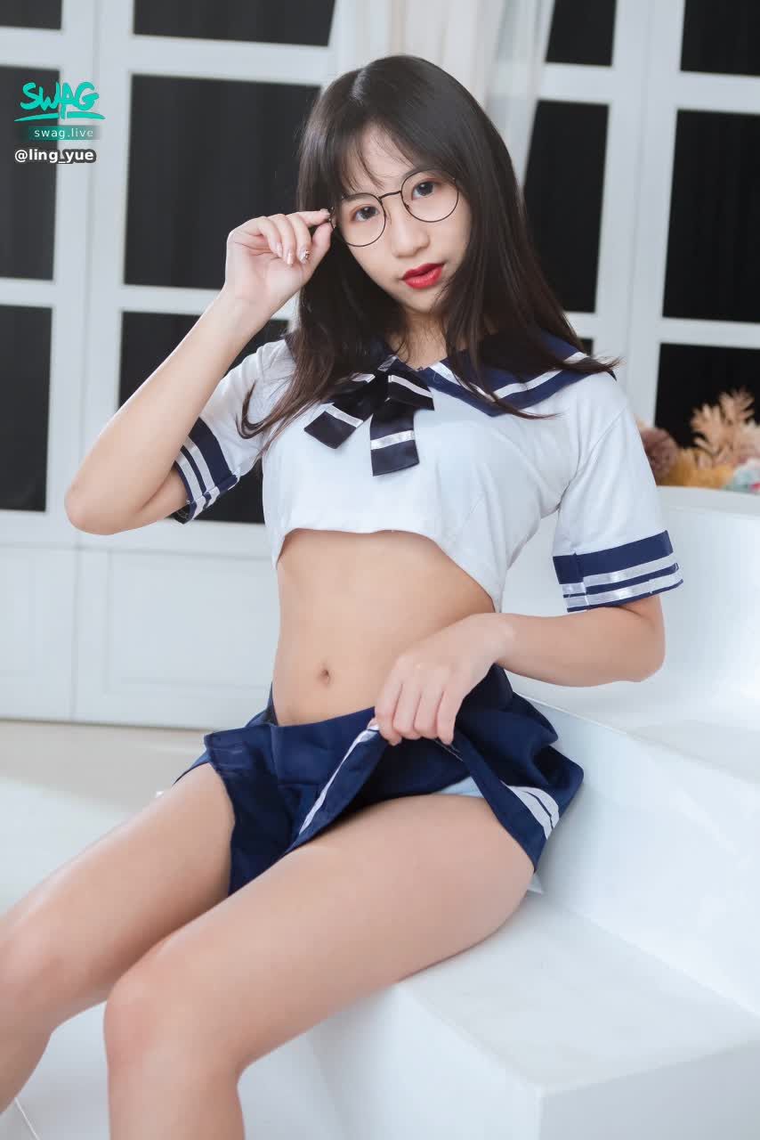 ling_yue : 聊天嗎？心情不好🥲