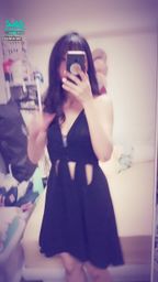 janicee : 旋轉裙擺♥️
一直跑出來的小褲😈
深V鏤空的露肌感💖
黑色性感洋裝💋
deeply sexy⭐
#長髮 #黑髮 #短裙 #sexy #睡衣 #氣質 #細肩帶 #低胸 #洋裝 #鎖骨 #深V #鏤空 #赤腳 #裸足 #美腿 #性感 #bra 內衣
