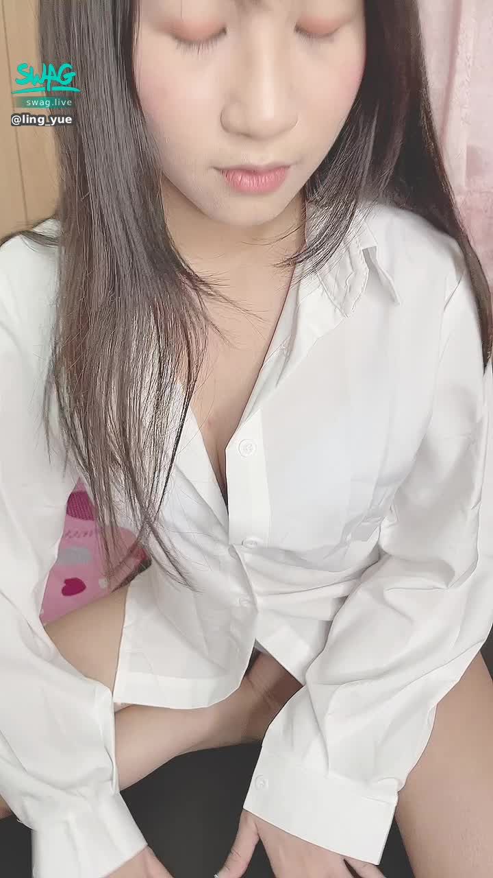 ling_yue : 哥哥我好餓快來滿足我❤️
今天大放送❤️🫣