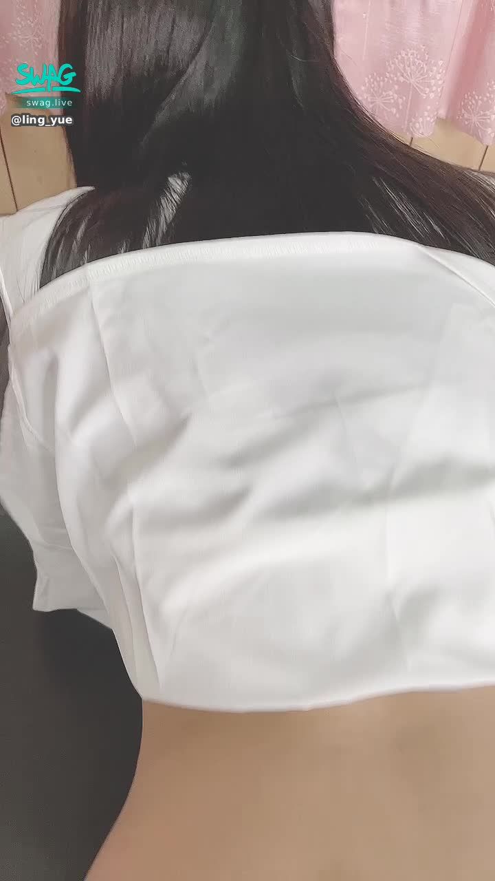 ling_yue : 哥哥你的真的好大喔！用的我好舒服❤️❤️🐳