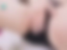 lelelina : 黑色褲褲夾起來~穴穴被用的緊緊的❤️❤️❤️
