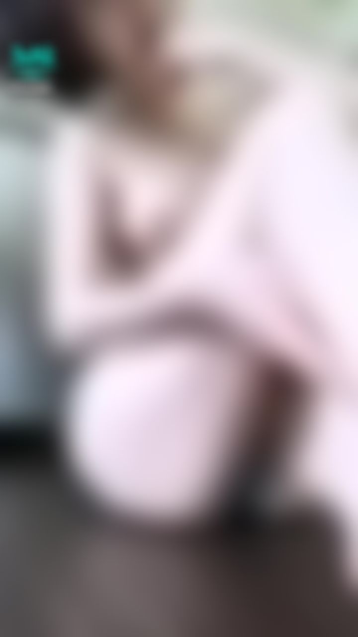 lynnbae : 🔞表示
跟不上別來亂
前方就是彩虹🌈的頂端🔝
(左手是中邪嗎⋯)