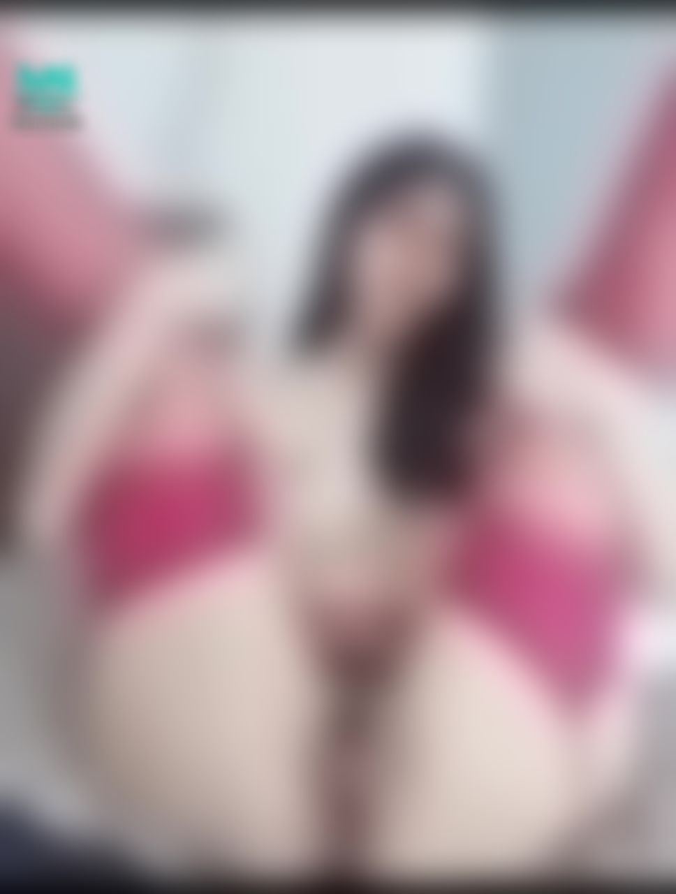 m*****e : 脸點穴同框🔞必解‼️抬起雙腿讓你們看清楚
#露臉 #絲襪 #露三點 #穴穴 #露點