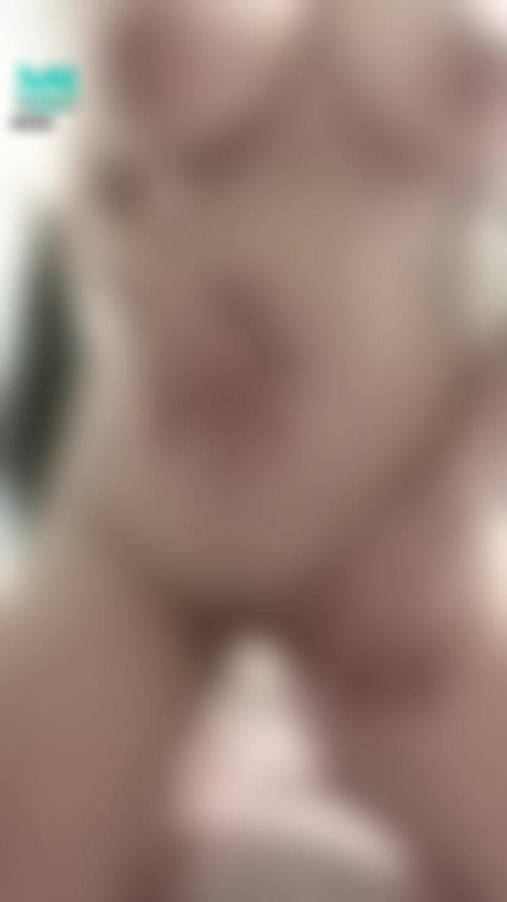  : 哥哥說想看兮兮的騷穴
掰開給哥哥看
#露點 #三點全露 #乳暈 #巨乳