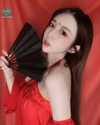 nancybebe : 「老爺,妾身今日這身打扮,可還滿意?」