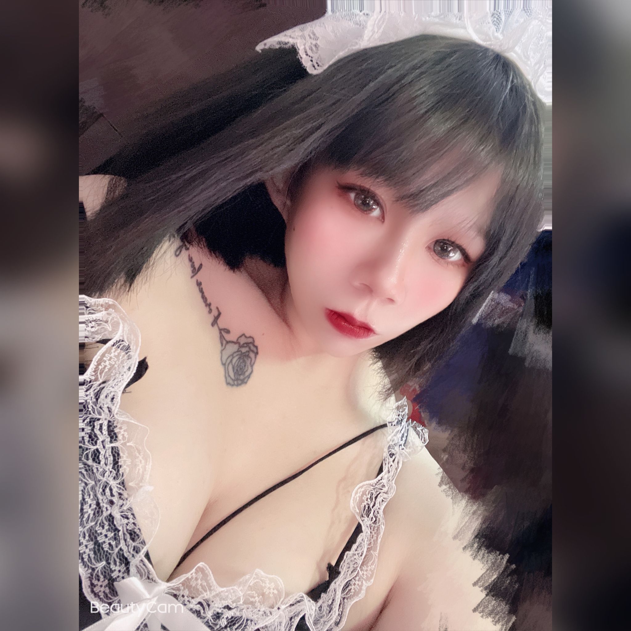angelen : Master, I am your exclusive maid Shiyi 👅