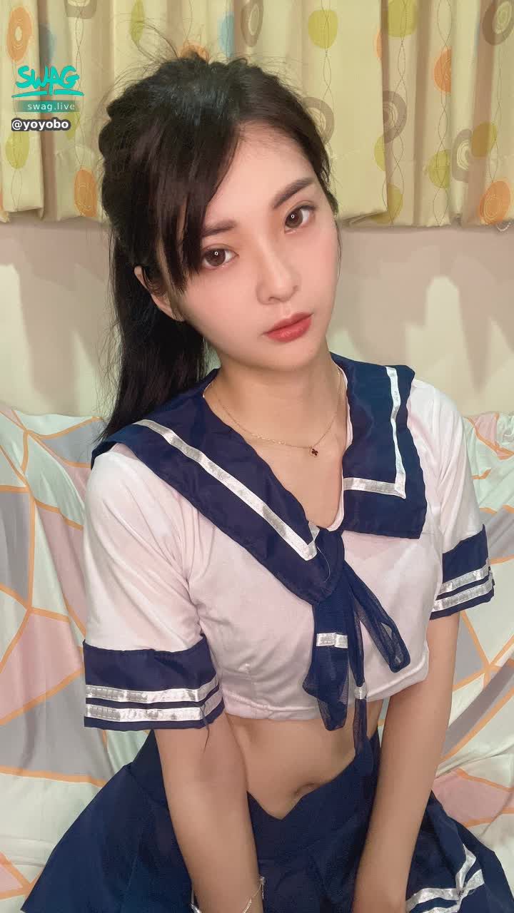  : 7/6 at ten o'clock in the evening, we will give you a big party with Youyou to see who has the better luck and have a dinner party! don't miss me
#直播預告 #美腿 #女神 #sexy