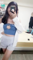 janicee : 胸口的性感挖空👀
襯衫下藏不住的性感💙
牛仔布不只是休閒💋
挖空的馬甲⭐
私訊我「解開」,獲得解開胸口釦子的福利影片😈
sexy denim💚
#長髮 #黑髮 #sexy #短褲 #氣質 #襯衫 #馬甲 #鎖骨 #深V #低胸 #赤腳 #美腿 #性感 #腳趾 #指甲油 #裸足 #黑框 #粗框 #眼鏡 #挖空