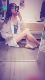 janicee : 脫掉襯衫👀
讓人想解開的皮帶設計💖
丹寧馬甲⭐
私訊我「解開」,可以獲得解開胸口釦子的福利影片😈
sexy denim💙
#長髮 #黑髮 #sexy #短褲 #氣質 #襯衫 #馬甲 #鎖骨 #深V #低胸 #赤腳 #美腿 #性感 #腳趾 #指甲油 #裸足 #黑框 #粗框 #眼鏡 #挖空