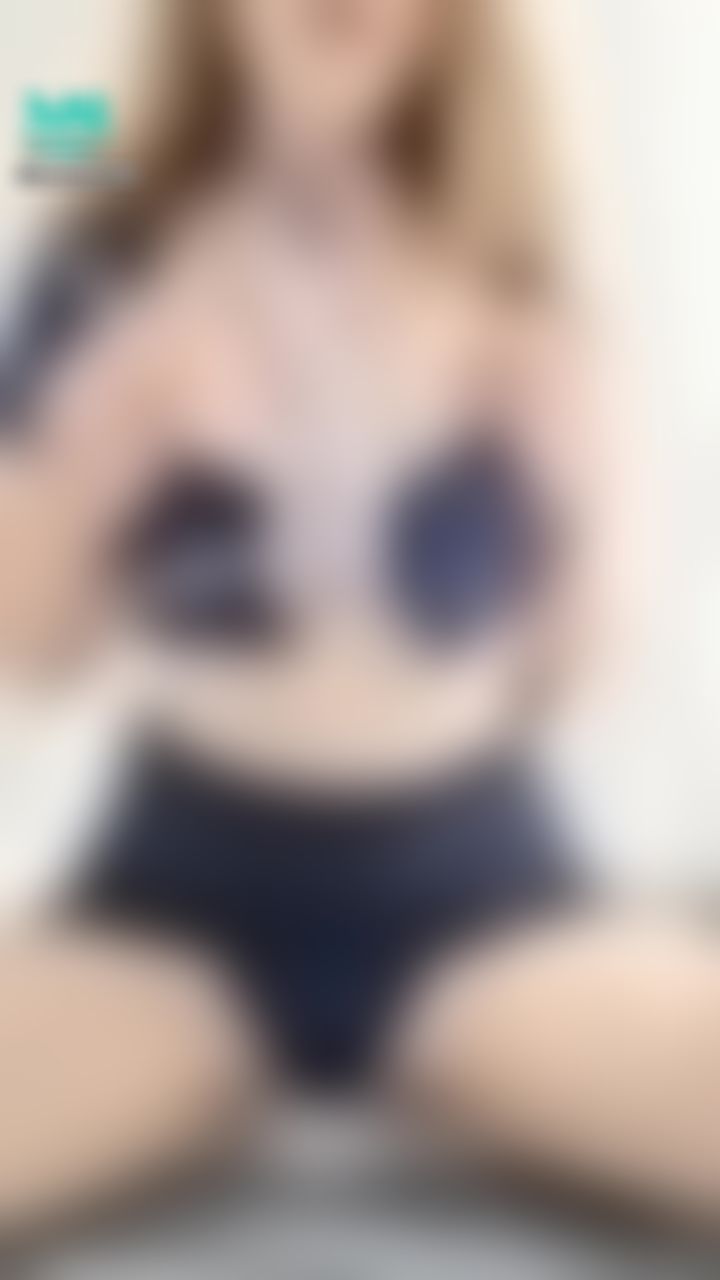 mooneysweety : I want to be a hot stewardess today 🔥