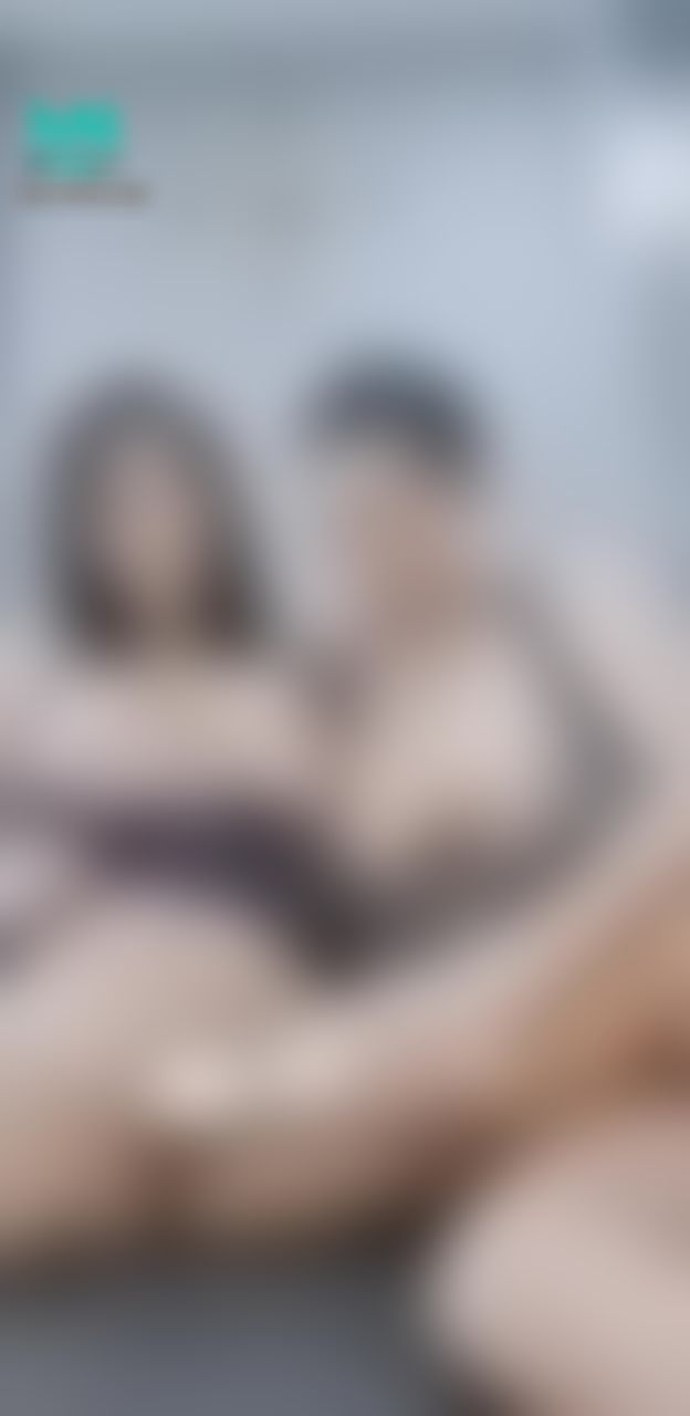 dirtymommy : she's teasing my clit awwww🤭