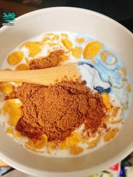 lelelina : 某日的早餐🥣麥片加美綠粉
這樣混搭也可以健康中帶一點萬惡成分
~另外不明藍色粉末是什麼呢?嘿嘿嘿嘿😁嘿嘿嘿😁⋯⋯猜猜看吧~
㊙️有答對再送你慰慰片😻