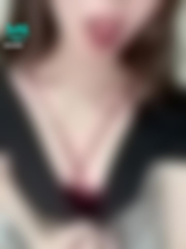  : 紅色的新內衣💕前X的部分🤭

#性感 #可愛 #奶 #sexy #內衣褲 #誘惑