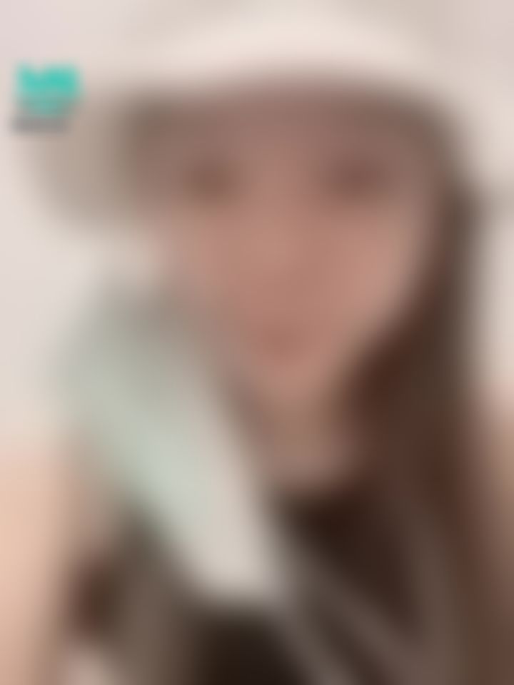 ccsusu : 好久沒露臉了❤️啾一個💋