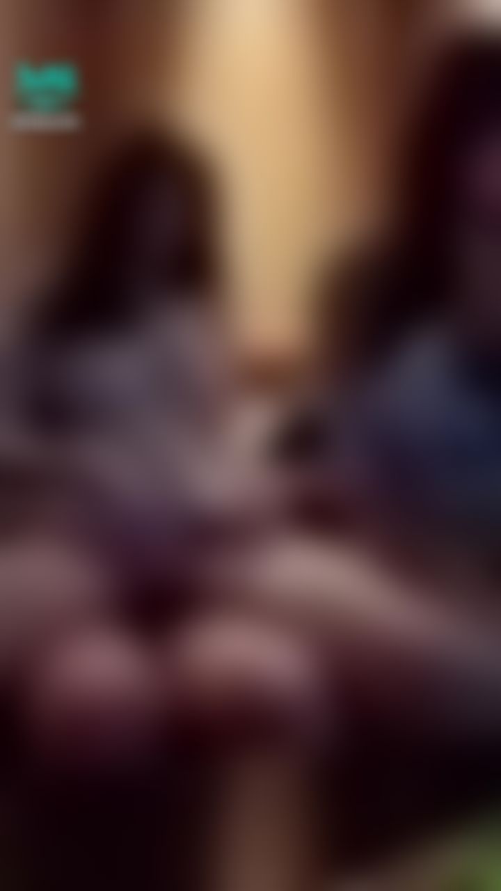 ladyyuan : 與彤恩 ktv 4p大戰粉絲哥哥🔥
超色露臉露白虎在哥哥身上女上位狂搖❤️
我還抓哥哥的手哥哥一手抓奶ㄧ手摸穴 超級濕⋯ 我們都快受不了😏