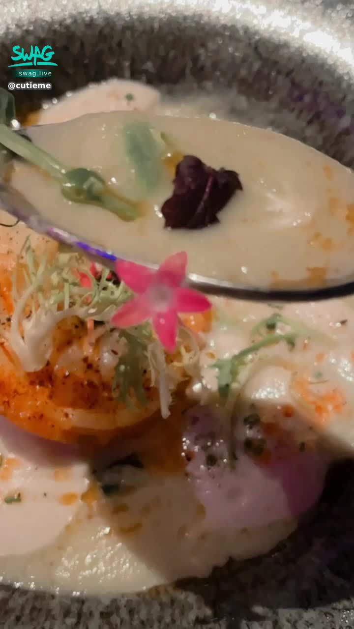 c*****e : 生日約會🌟
這是我此生吃過最貴的餐了🤣
謝謝哥哥請我吃飯飯 超開心⸝⸝ʚ̴̶̷̆_ʚ̴̶̷̆⸝⸝