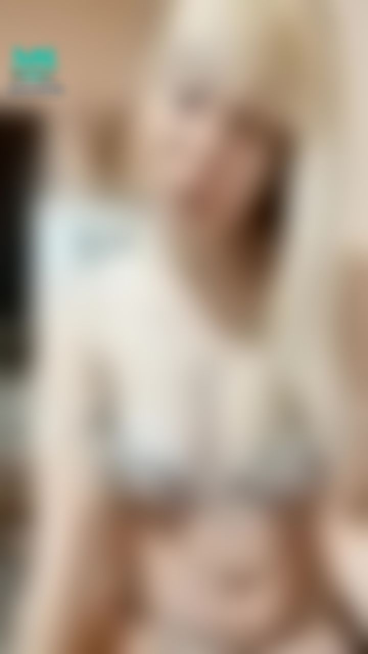 sweetleka : 👙👠💋SEXY LEKA TAKE OFF PANTIES AND SLAPPING ASS FOR YOU💋💋💋