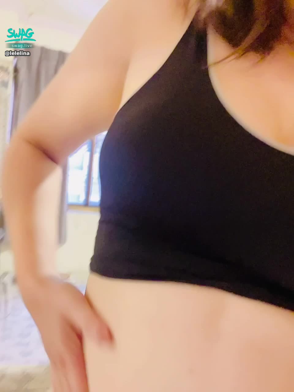 lelelina : 這樣腰間肉有瘦些嗎？～但粉粉頭還是一樣😌😌🤣🤣