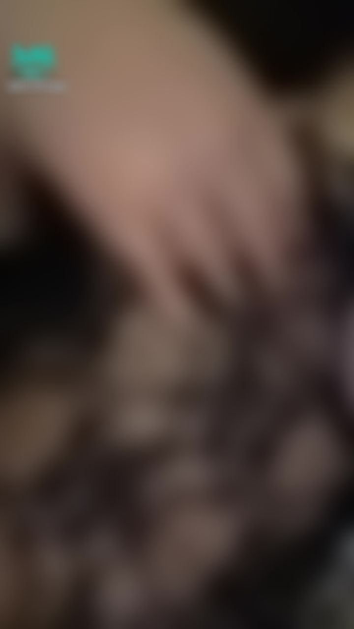 j**********a : 新的連身衣配上跳蛋，人家的小穴穴已經被跳蛋玩到都是水水了啦，好想被棒棒用力抽插喔❤️